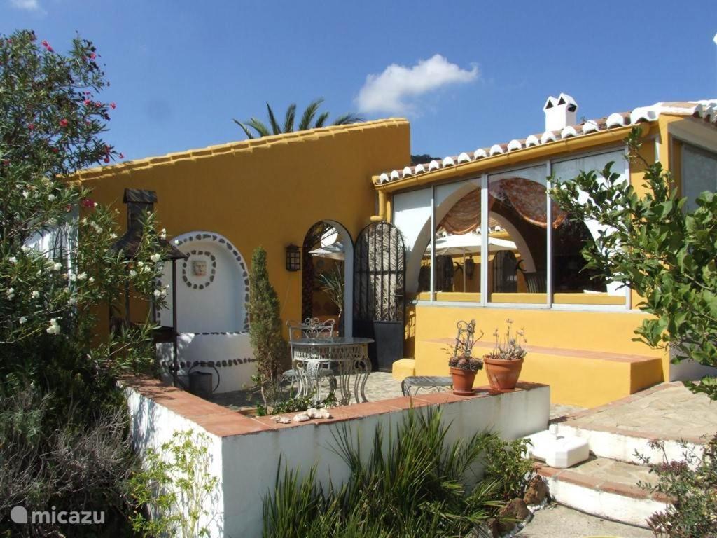 B&B Finca La Loma Comares Eksteriør billede